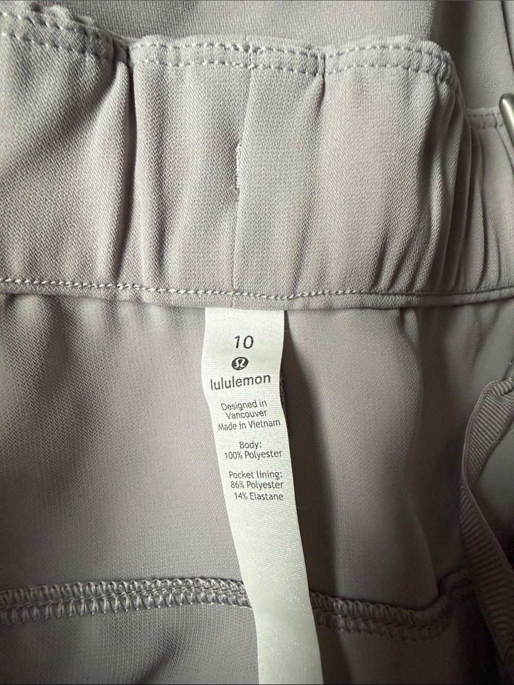 Lululemon - Picture 3 of 6